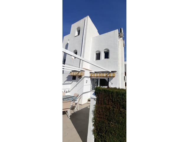 3 soveværelse Bungalow til salg i El Campello med swimmingpool garage - € 259.950 (Ref: 9921594)