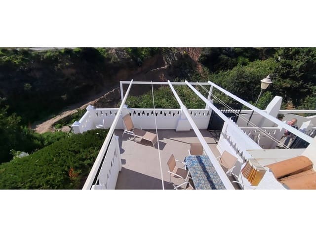 3 soveværelse Bungalow til salg i El Campello med swimmingpool garage - € 259.950 (Ref: 9921594)