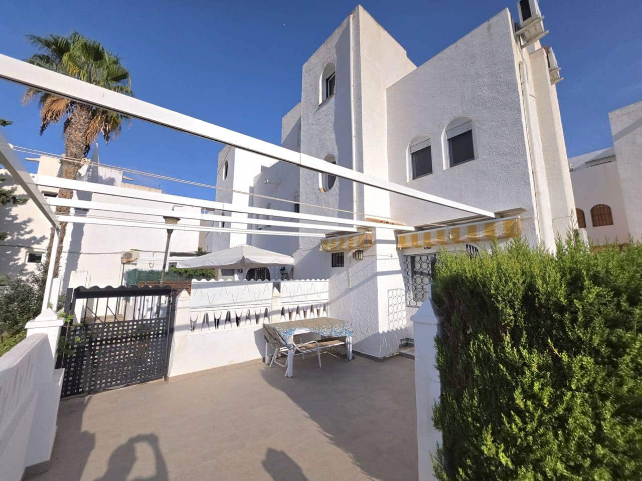 3 sovrum Hus till salu i El Campello med pool garage - 249 950 € (Ref: 9921594)