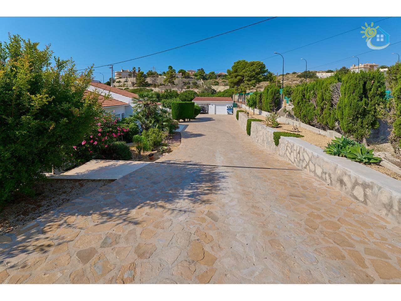 4 soverom Villa til salgs i El Campello med svømmebasseng garasje - € 750 000 (Ref: 9990127)