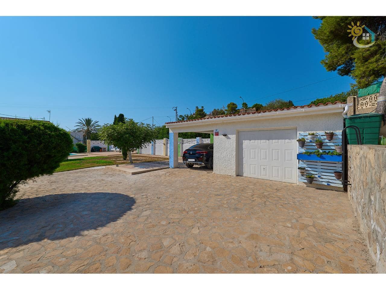 4 soverom Villa til salgs i El Campello med svømmebasseng garasje - € 750 000 (Ref: 9990127)