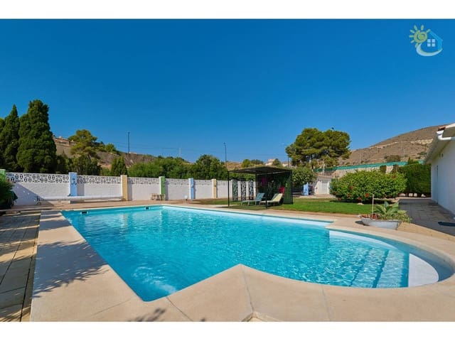 4 soverom Villa til salgs i El Campello med svømmebasseng garasje - € 750 000 (Ref: 9990127)