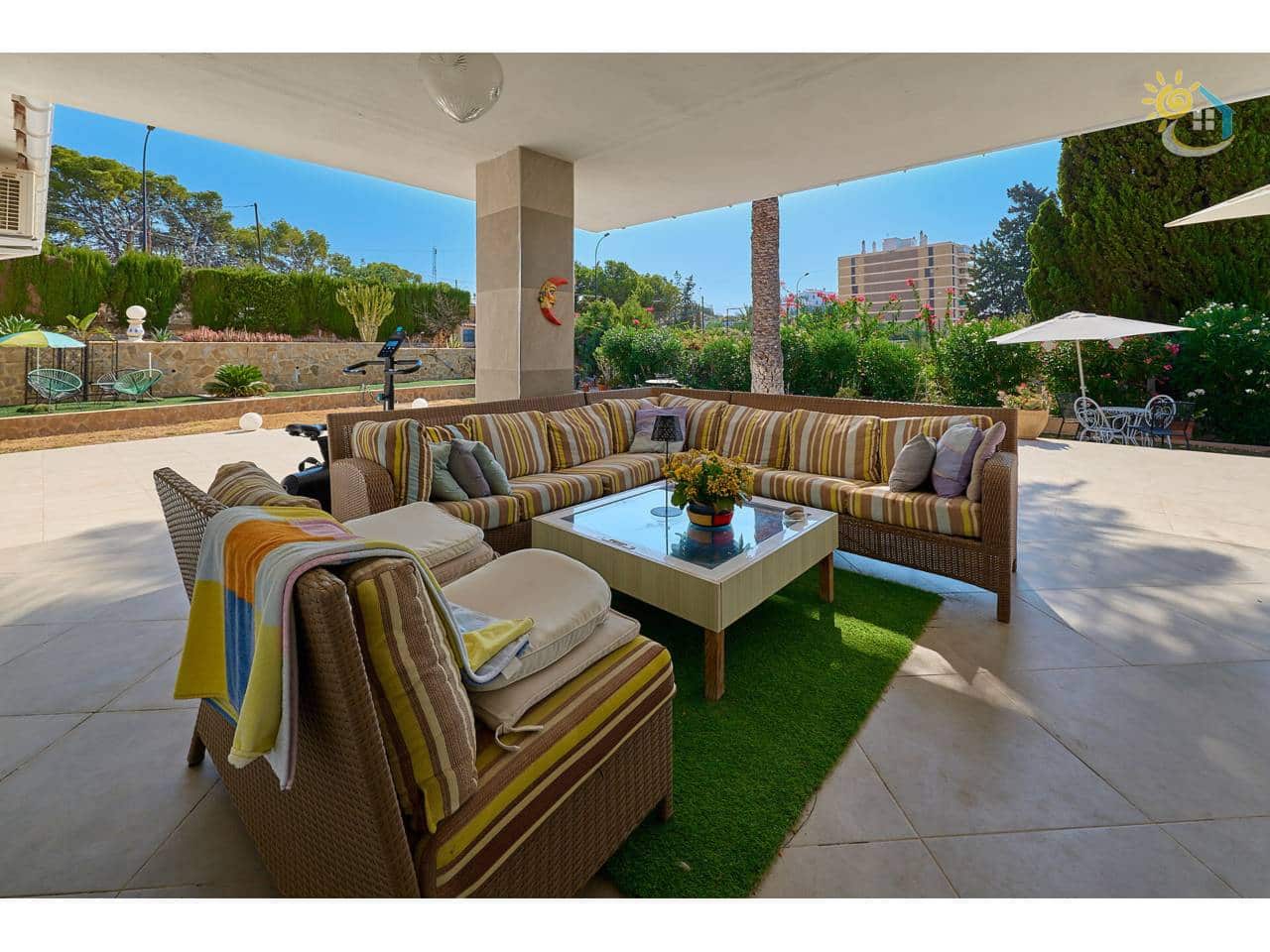 4 soverom Villa til salgs i El Campello med svømmebasseng garasje - € 750 000 (Ref: 9990127)