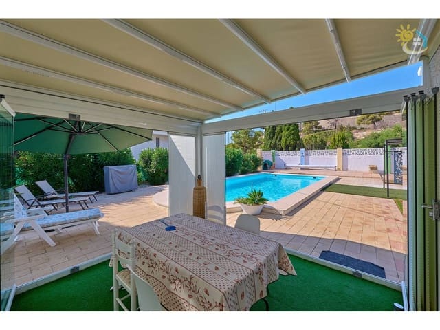 4 soverom Villa til salgs i El Campello med svømmebasseng garasje - € 750 000 (Ref: 9990127)