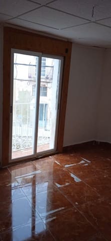 3 bedroom Townhouse for sale in Tortosa - € 70,000 (Ref: 7316370)
