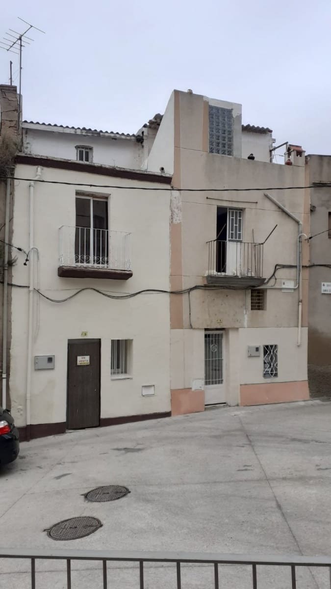 3 soveværelse Byhus til salg i Tortosa - € 70.000 (Ref: 7316370)