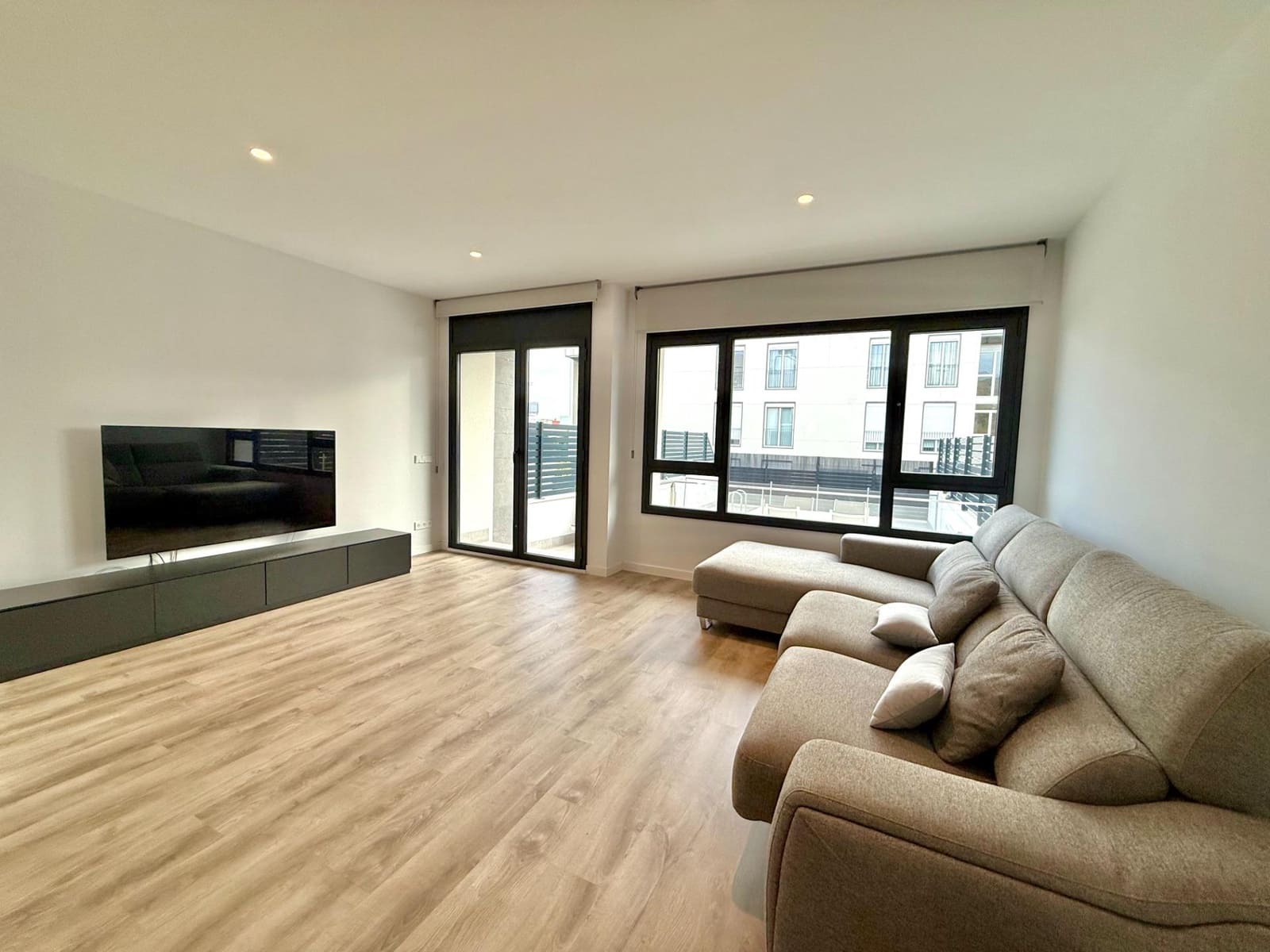 5 soveværelse Rækkehus til salg i Sitges med swimmingpool garage - € 1.159.000 (Ref: 8758212)