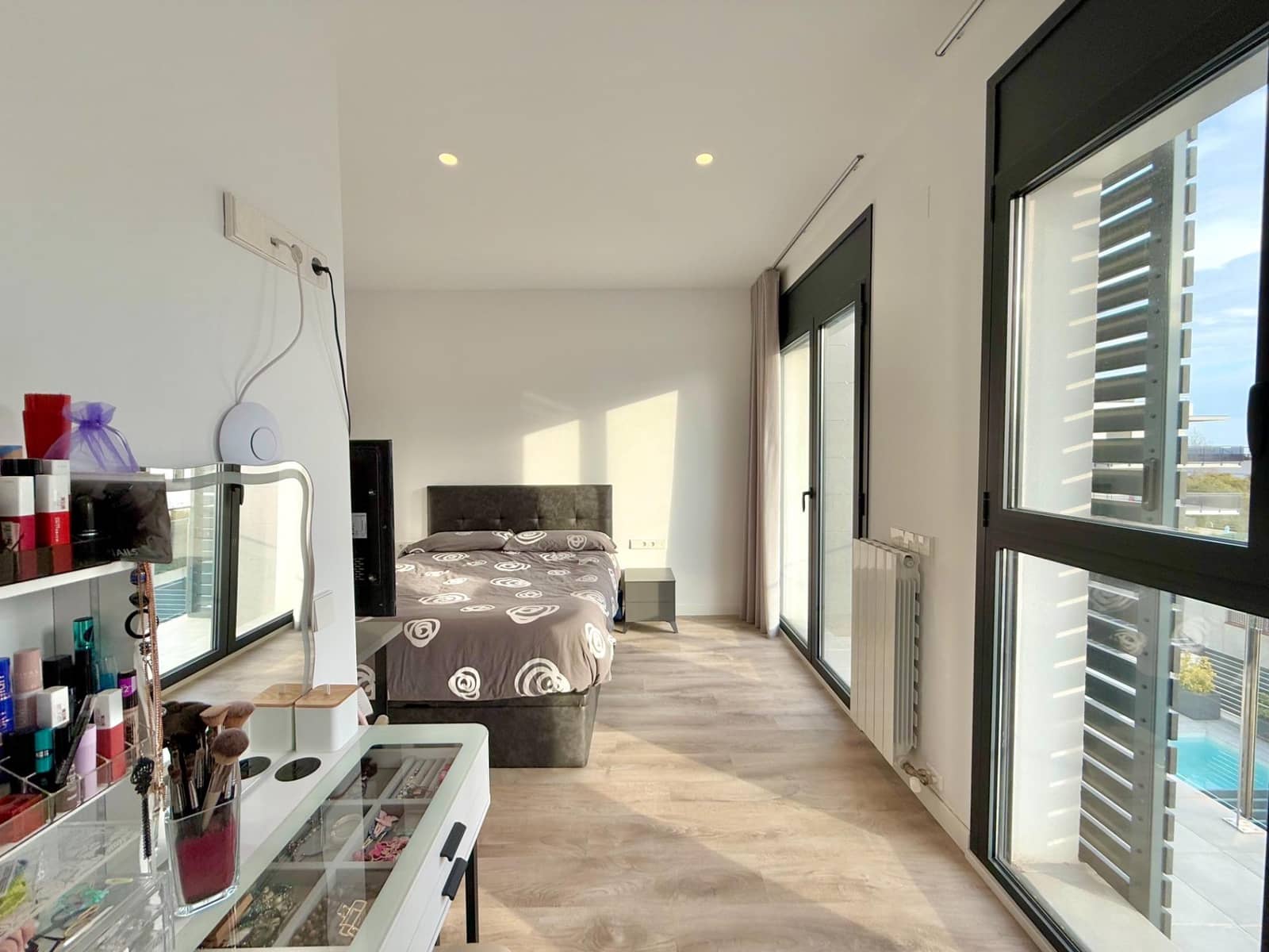 5 soveværelse Rækkehus til salg i Sitges med swimmingpool garage - € 1.159.000 (Ref: 8758212)