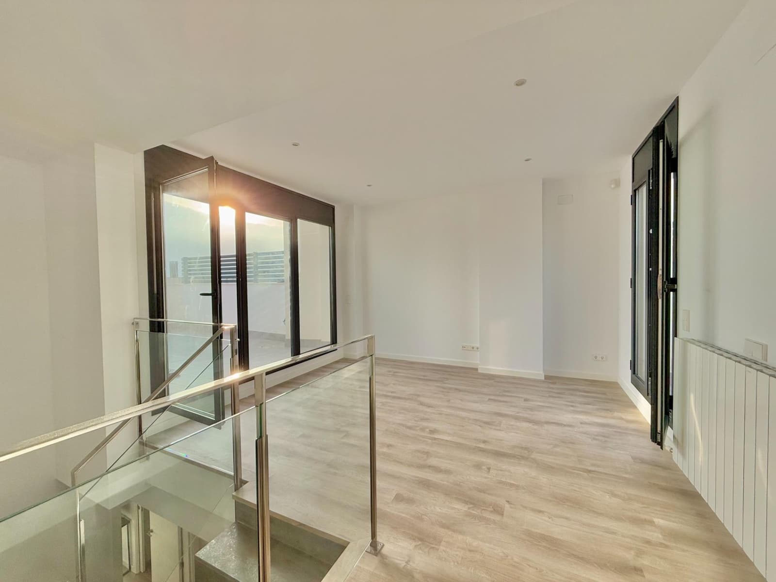 5 soveværelse Rækkehus til salg i Sitges med swimmingpool garage - € 1.159.000 (Ref: 8758212)