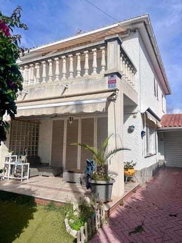 3 bedroom Terraced Villa for sale in Sant Pere de Ribes with garage - € 425,000 (Ref: 9330628)