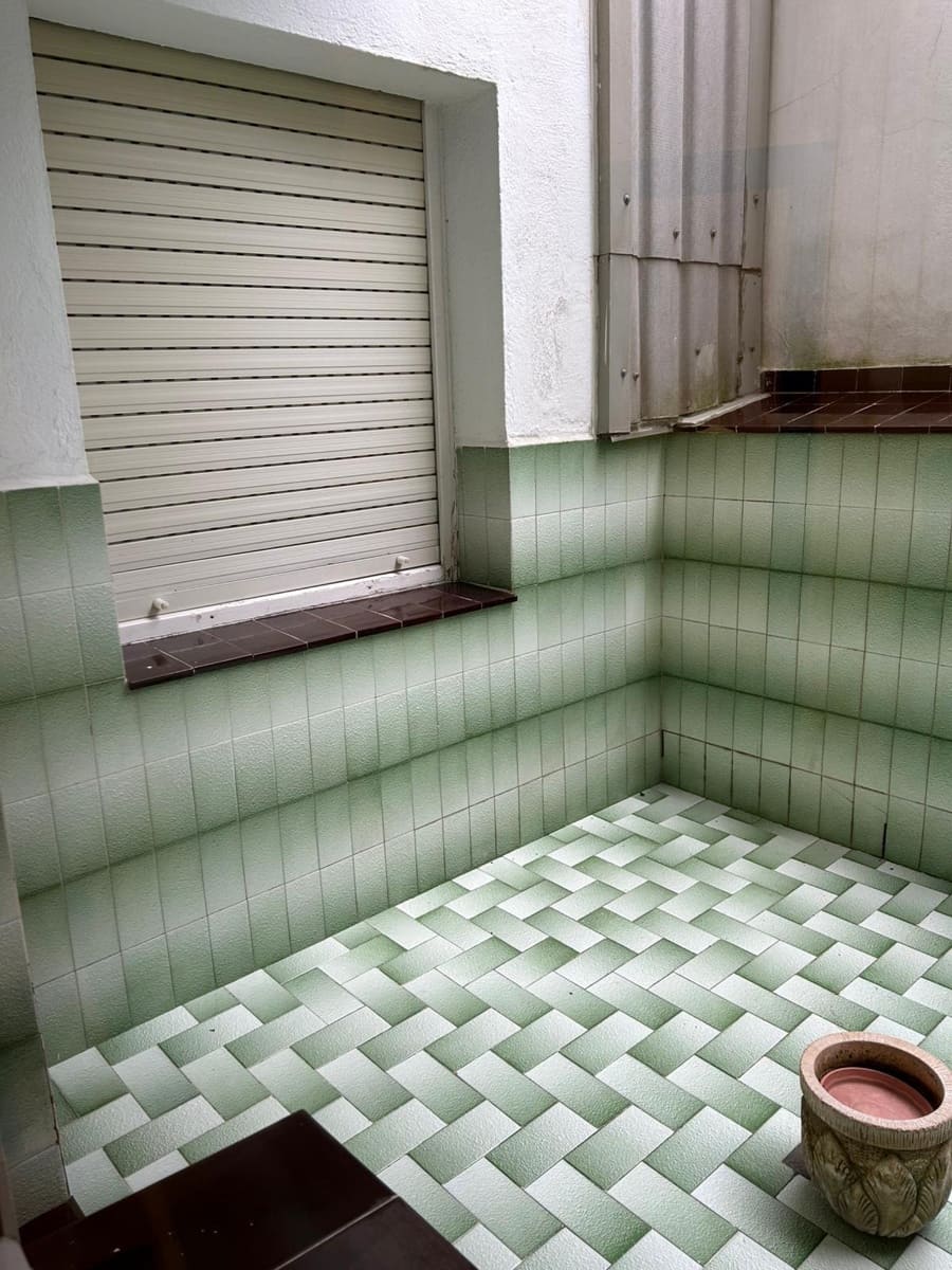 3 bedroom Flat for sale in Vilanova i la Geltru - € 199,000 (Ref: 9555823)