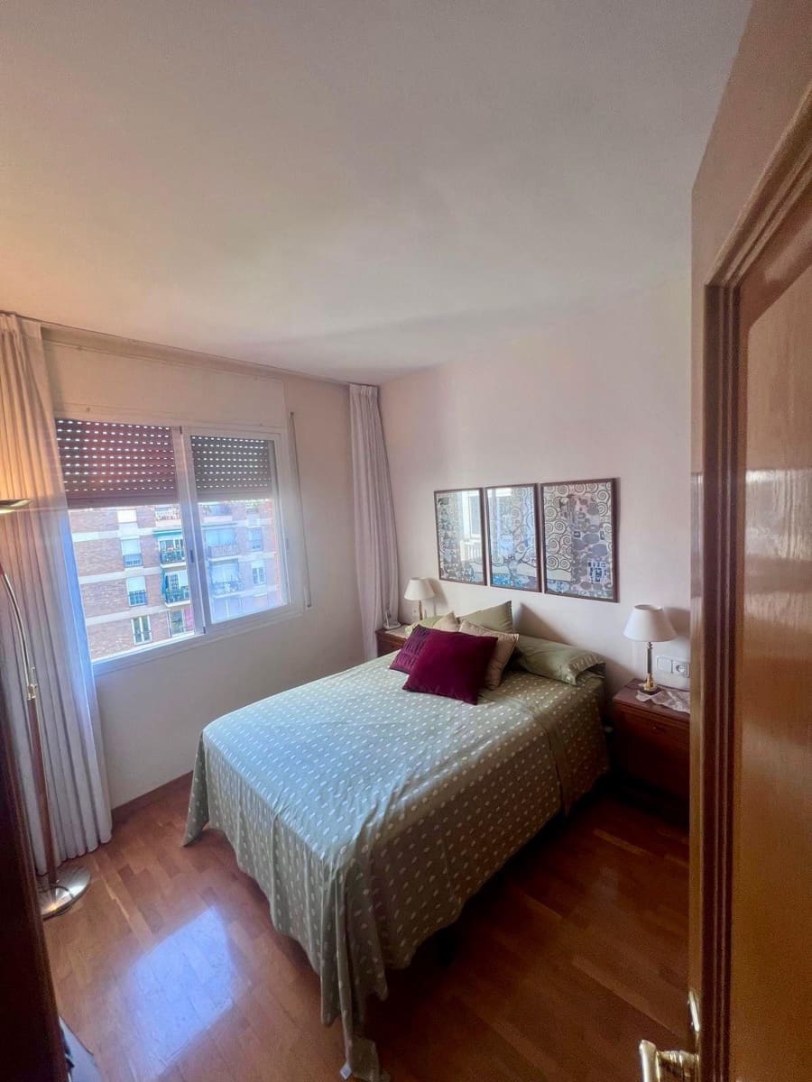 3 quarto Apartamento para venda em Barcelona cidade - 455 000 € (Ref: 9666475)