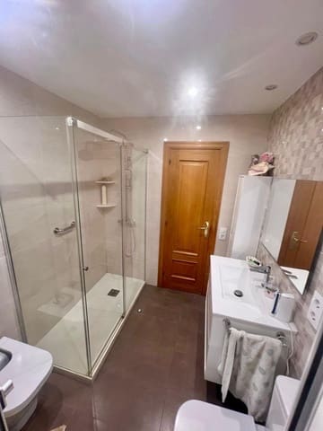 3 soveværelse Lejlighed til salg i La Salut, Barcelona by - € 455.000 (Ref: 9666475)