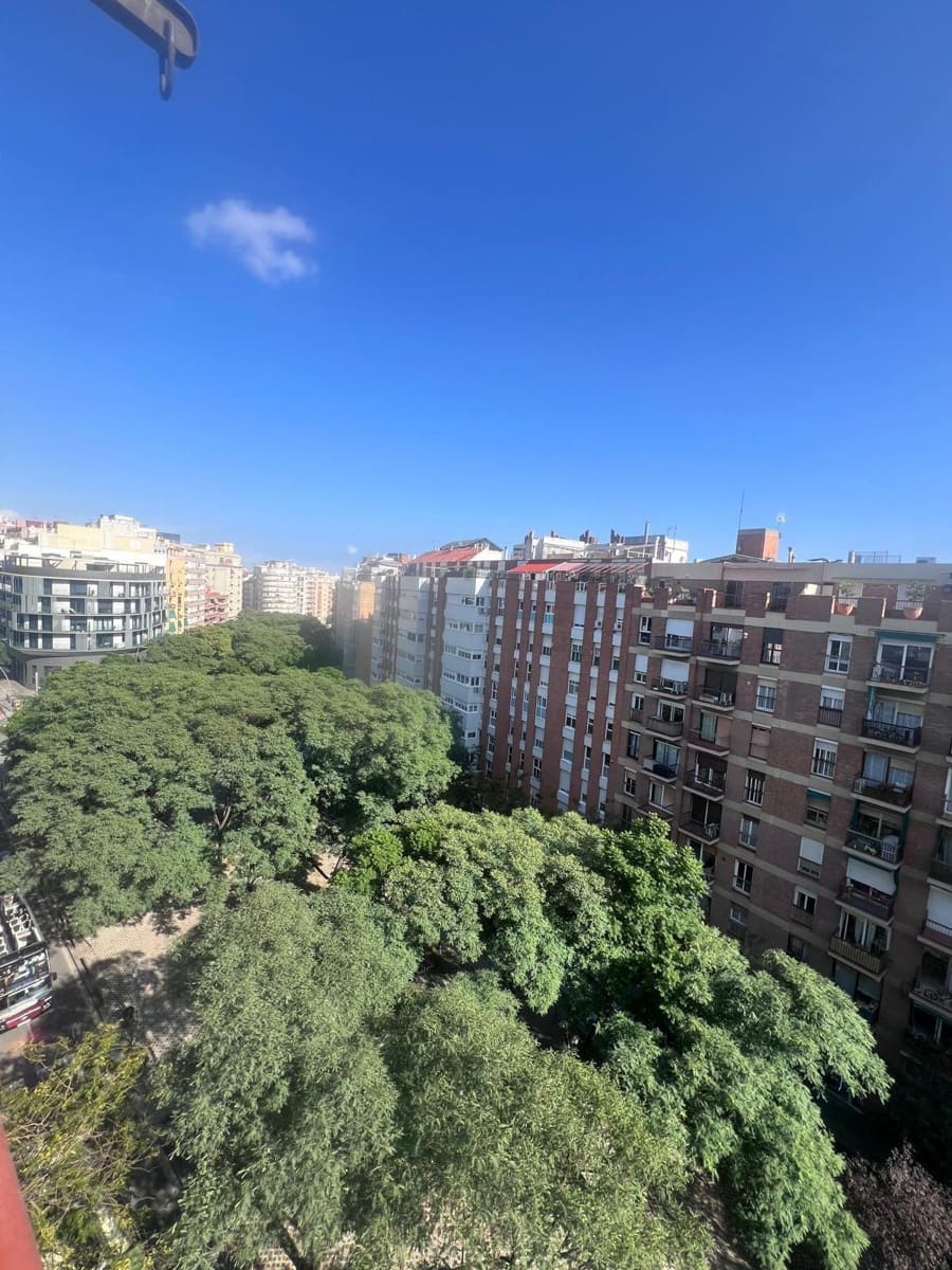 3 quarto Apartamento para venda em Barcelona cidade - 455 000 € (Ref: 9666475)
