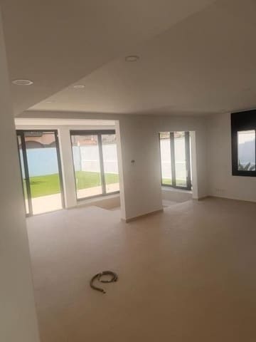 4 soverom Villa til salgs i Sant Pere de Ribes - € 870 000 (Ref: 9945707)