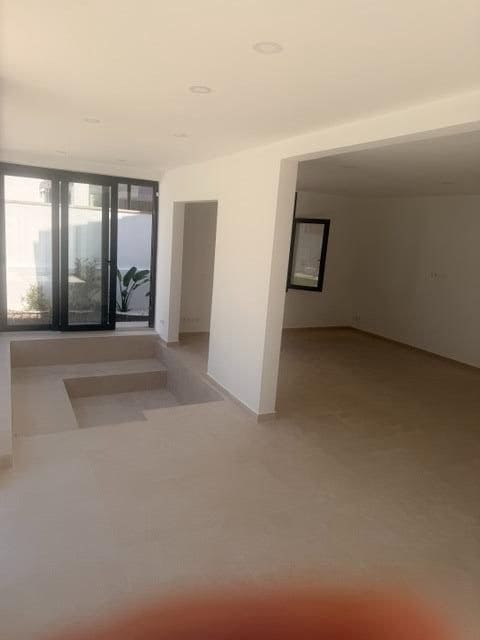 4 bedroom Villa for sale in Sant Pere de Ribes - € 870,000 (Ref: 9945707)