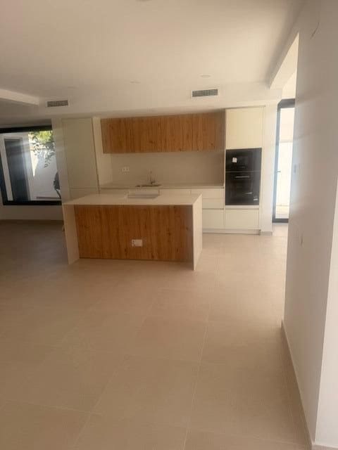 4 bedroom Villa for sale in Sant Pere de Ribes - € 870,000 (Ref: 9945707)