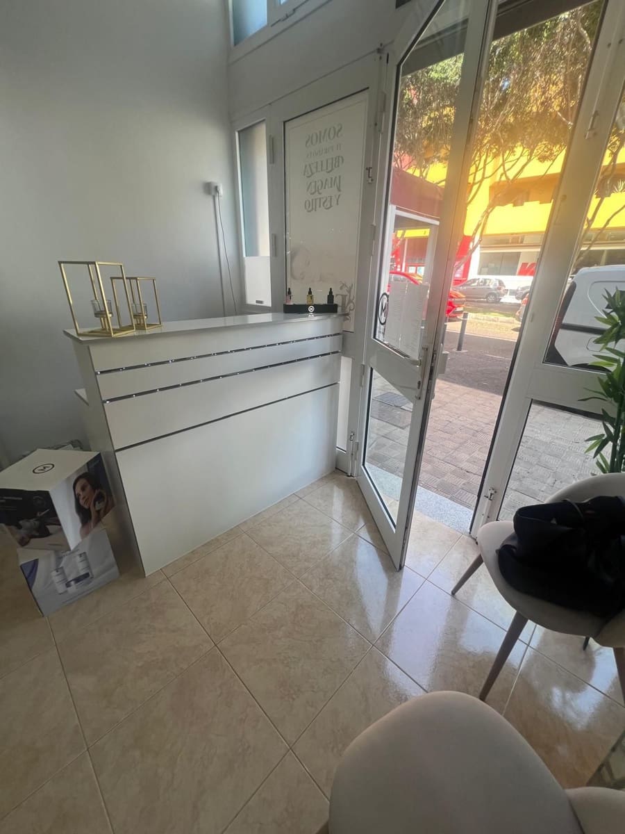 Commercial for sale in Puerto del Rosario - € 19,000 (Ref: 10031541)
