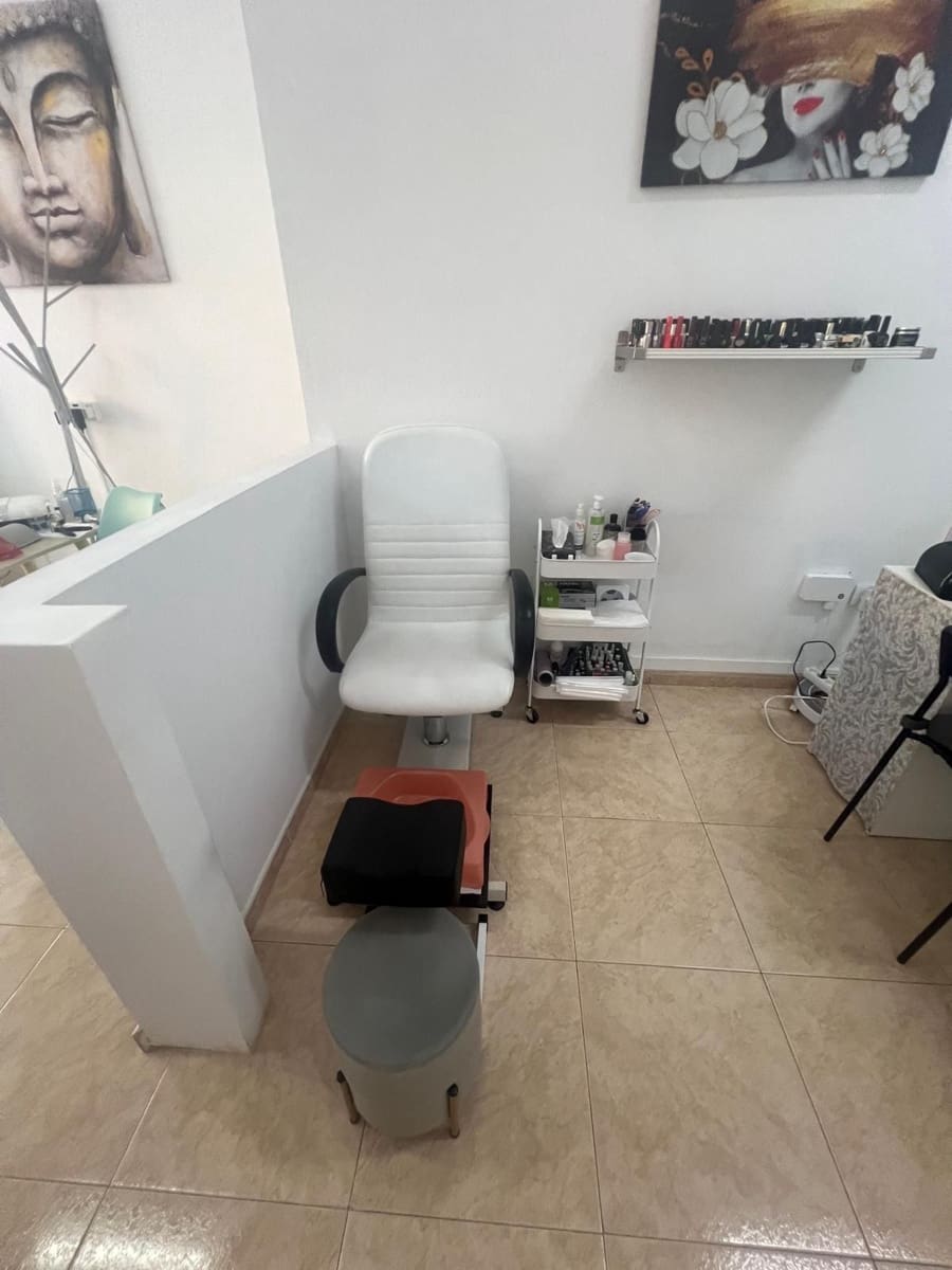 Commercial for sale in Puerto del Rosario - € 19,000 (Ref: 10031541)