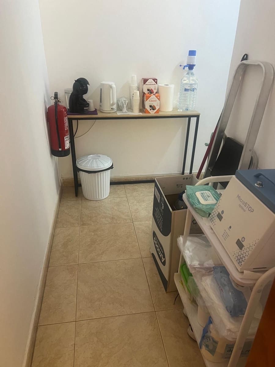 Commercial for sale in Puerto del Rosario - € 19,000 (Ref: 10031541)