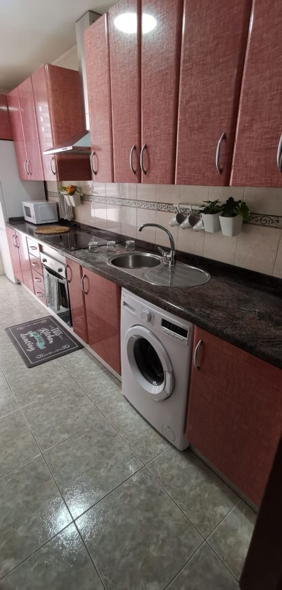 3 soverom Leilighet til leie i Puerto del Rosario - € 1 100 (Ref: 10075383)