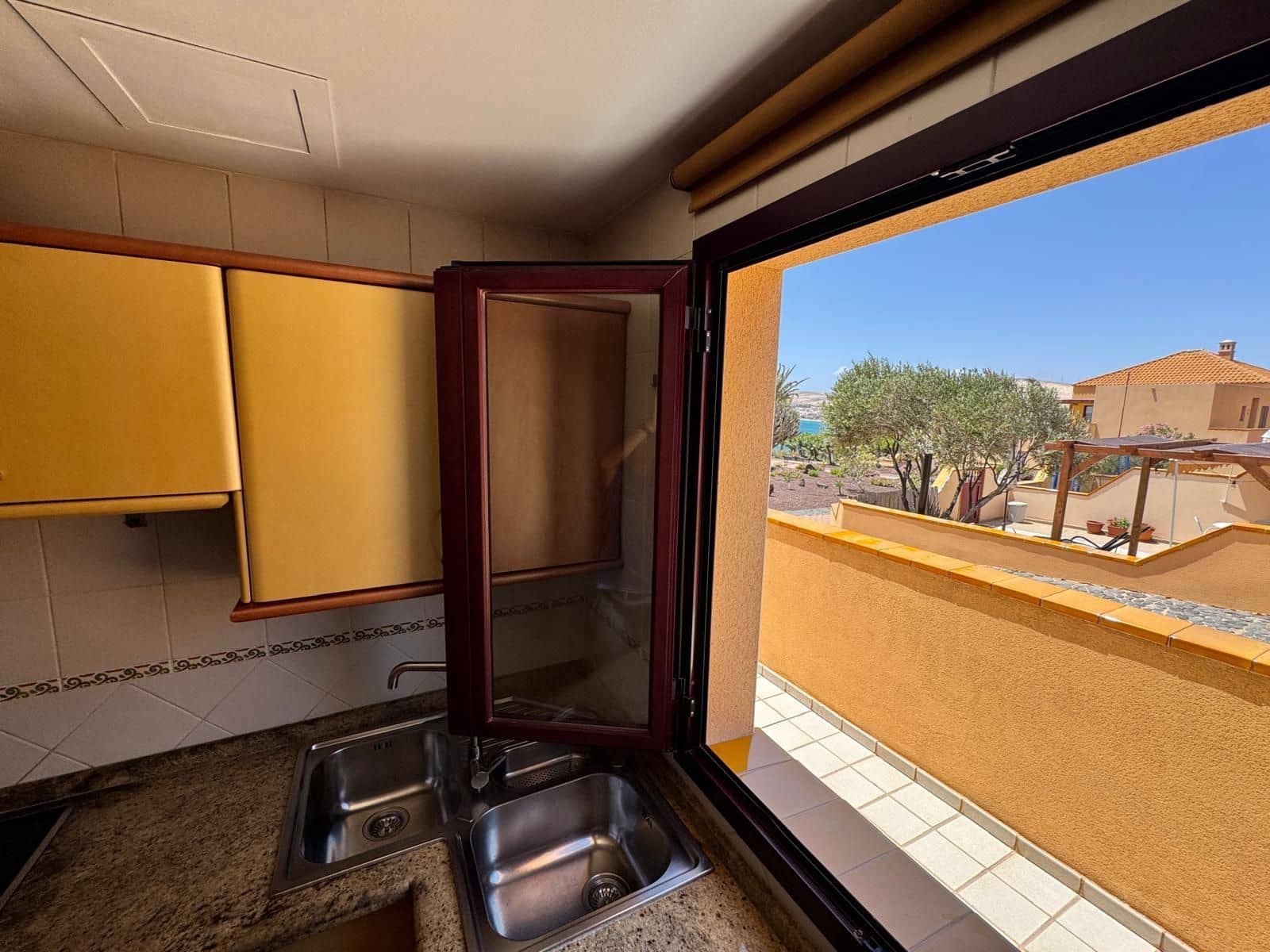 2 bedroom Apartment for rent in Costa Calma - € 1,750 (Ref: 10161035)