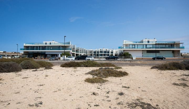 3 soveværelse Lejlighed til salg i El Cotillo med swimmingpool garage - € 360.000 (Ref: 7429187)