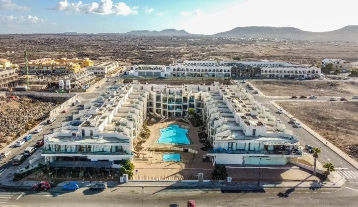 3 soveværelse Lejlighed til salg i El Cotillo med swimmingpool garage - € 360.000 (Ref: 7429187)