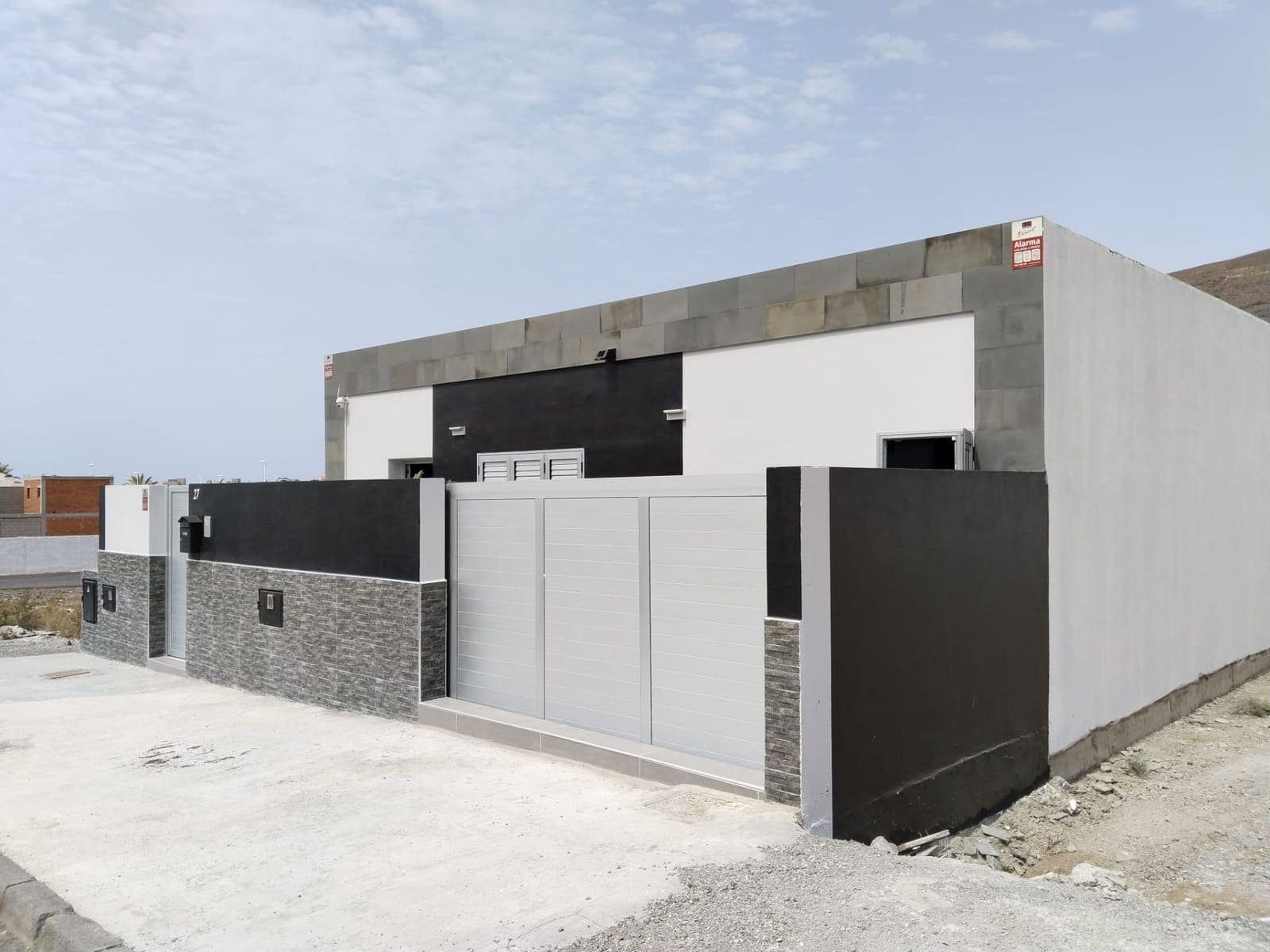 3 quarto Moradia para venda em Tuineje com piscina garagem - 379 000 € (Ref: 7809304)