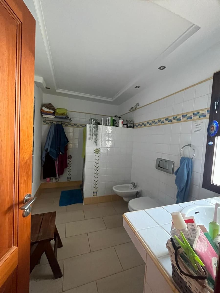 3 bedroom Villa for sale in Gran Tarajal with garage - € 505,000 (Ref: 8315877)