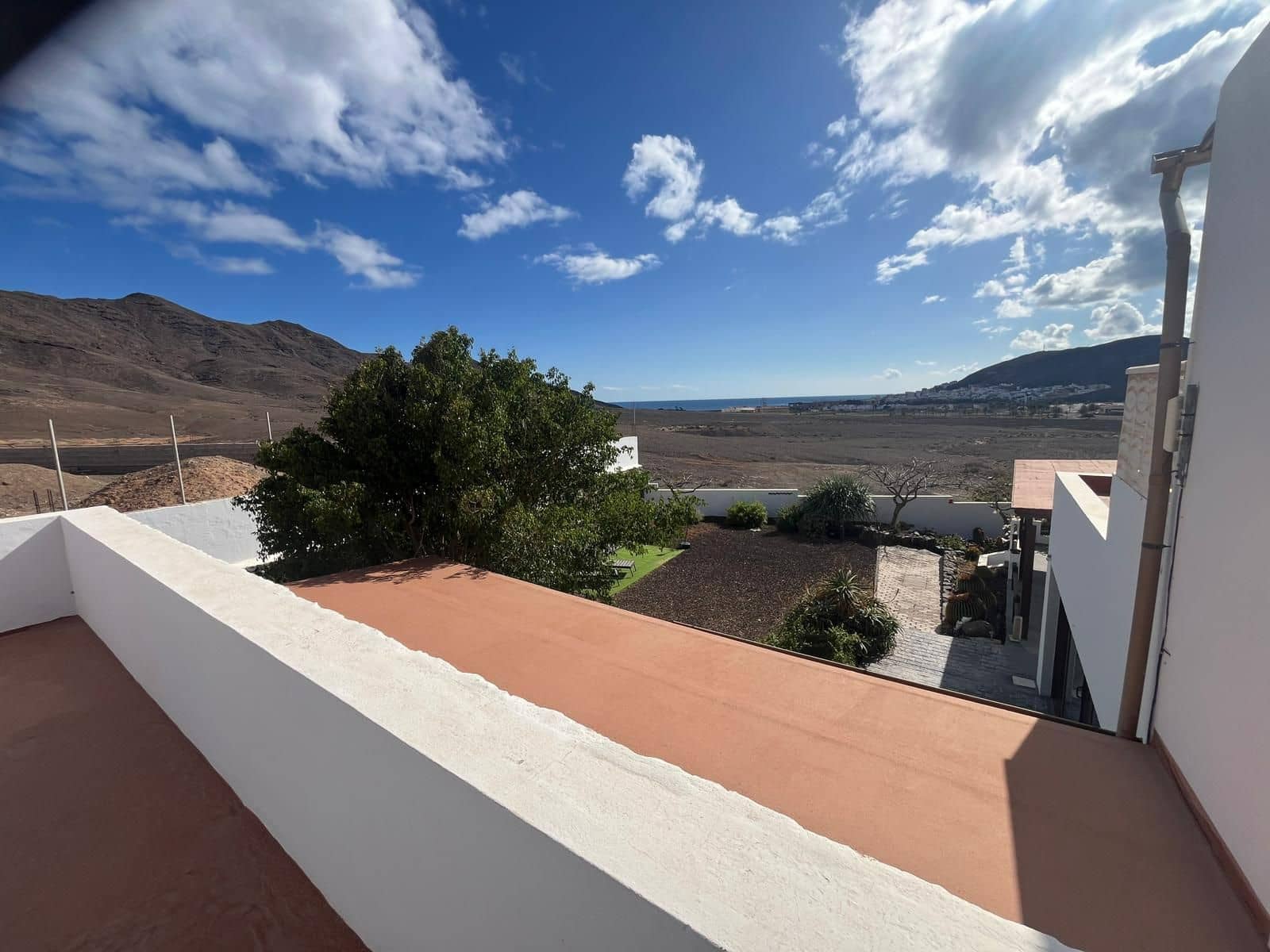 3 bedroom Villa for sale in Gran Tarajal with garage - € 505,000 (Ref: 8315877)