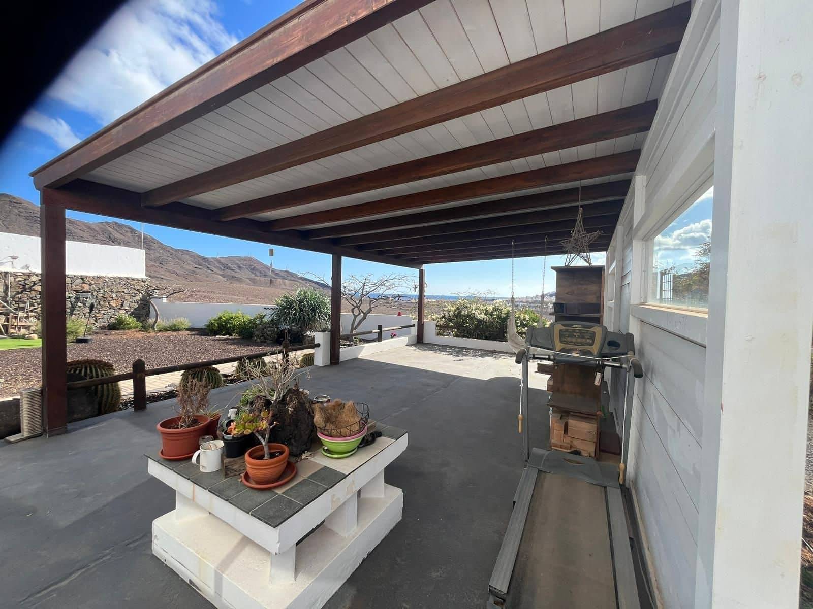 3 bedroom Villa for sale in Gran Tarajal with garage - € 505,000 (Ref: 8315877)