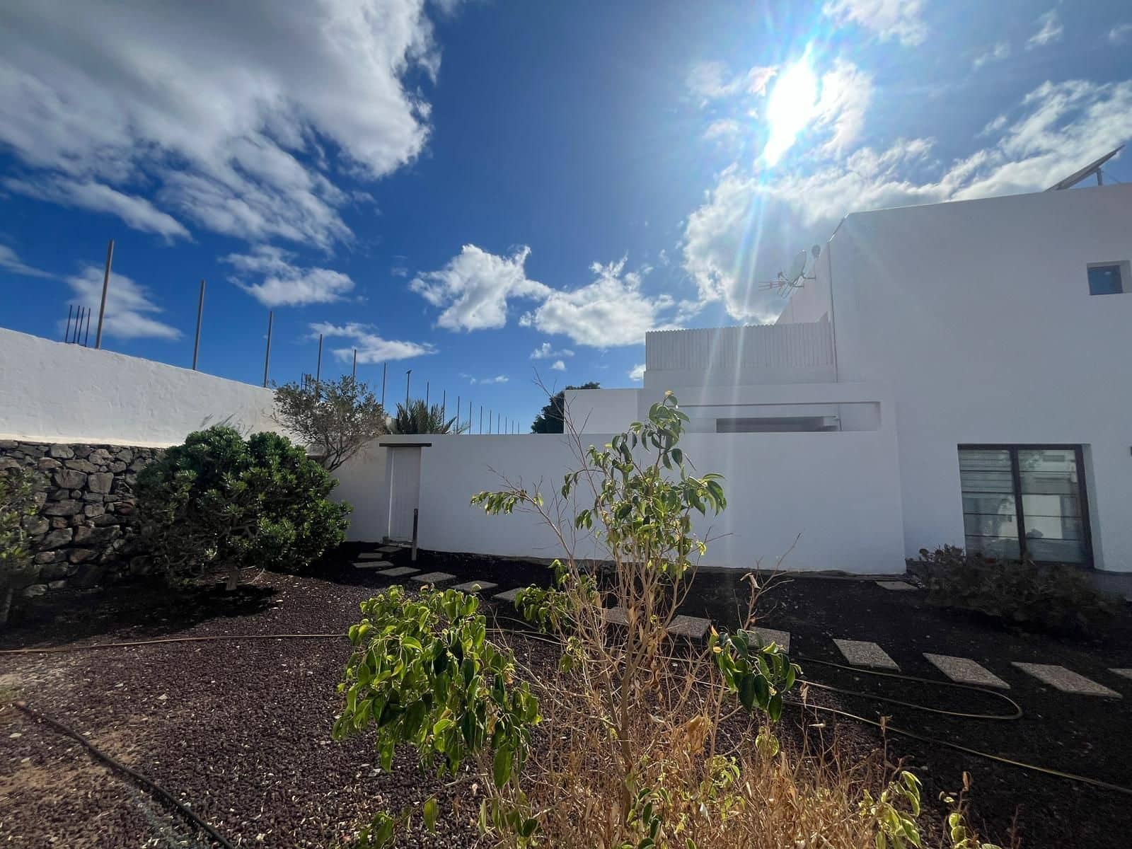 3 bedroom Villa for sale in Gran Tarajal with garage - € 505,000 (Ref: 8315877)