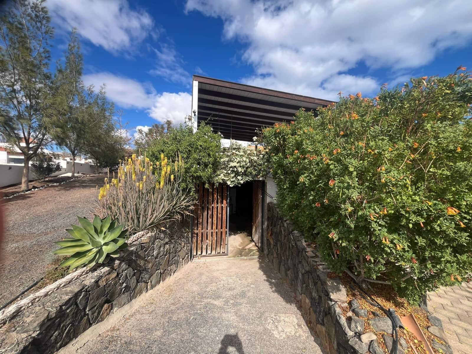 3 bedroom Villa for sale in Gran Tarajal with garage - € 505,000 (Ref: 8315877)