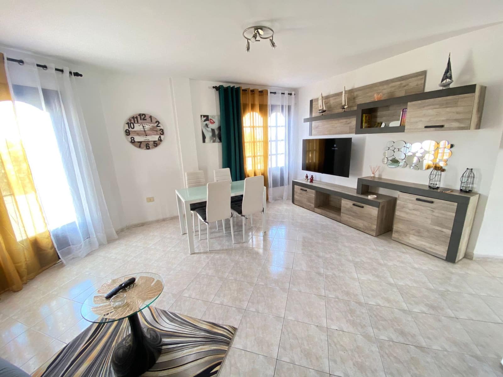 1 sypialnia Apartament na sprzedaż w Costa Teguise z basenem - 214 000 € (Ref: 8318759)