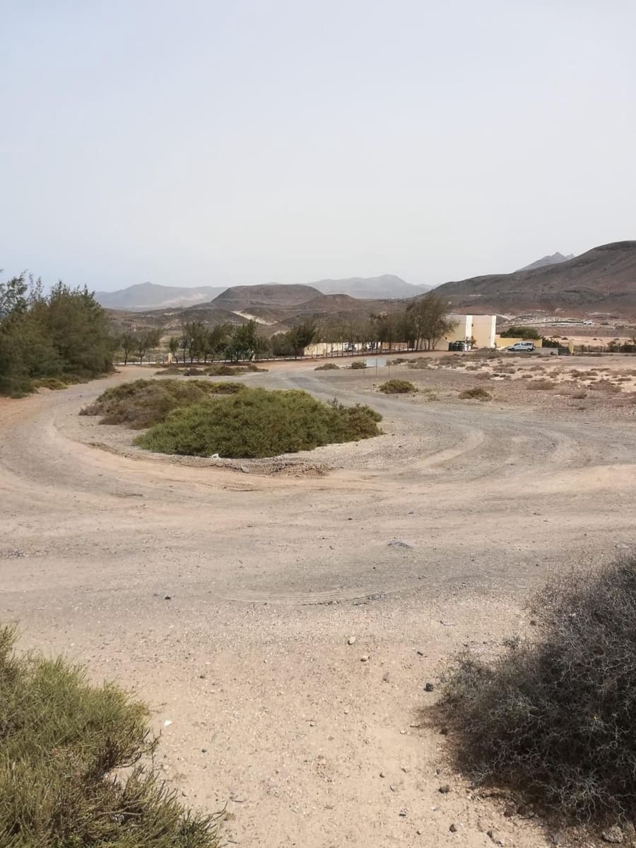 Grunde uden byggetilladelser til salg i Pajara - € 450.000 (Ref: 8588242)