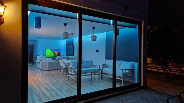 4 camera da letto Villa in vendita in Triquivijate, Antigua con piscina garage - 530.000 € (Rif: 8869275)