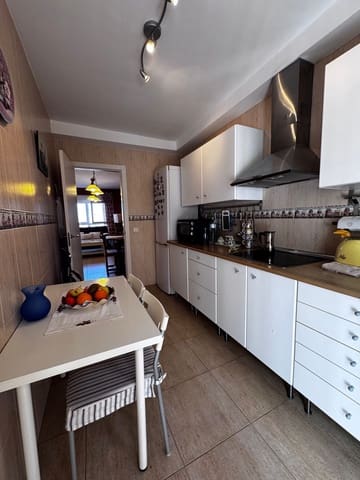 3 sovrum Hus till salu i Puerto del Rosario med garage - 175 000 € (Ref: 8892766)