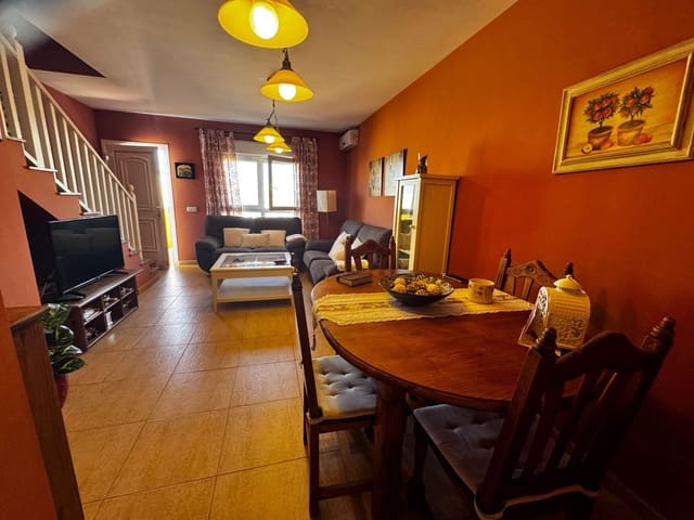 3 sovrum Hus till salu i Puerto del Rosario med garage - 175 000 € (Ref: 8892766)