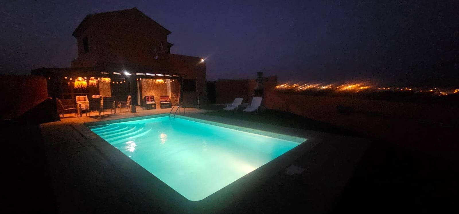 3 bedroom Villa for sale in Antigua with pool - € 450,000 (Ref: 8961091)