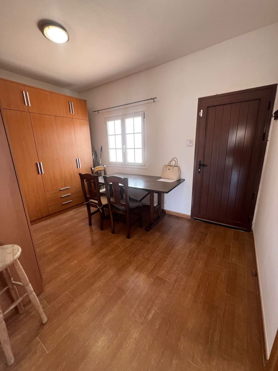 3 slaapkamer Finca/Landhuis te koop in Puerto del Rosario met garage - € 325.000 (Ref: 9042029)