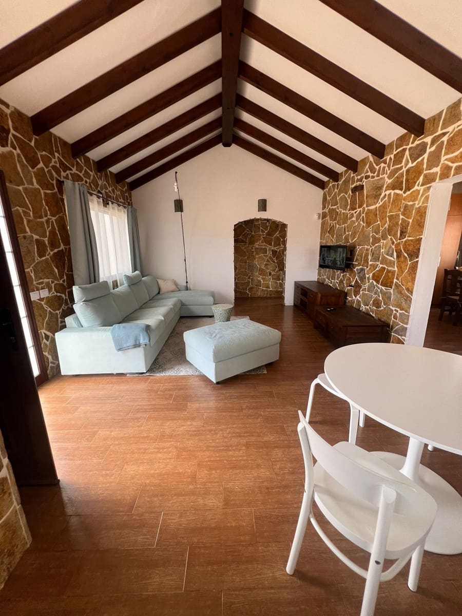 3 slaapkamer Finca/Landhuis te koop in Puerto del Rosario met garage - € 325.000 (Ref: 9042029)