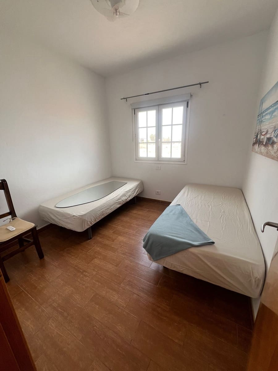 3 slaapkamer Finca/Landhuis te koop in Puerto del Rosario met garage - € 325.000 (Ref: 9042029)