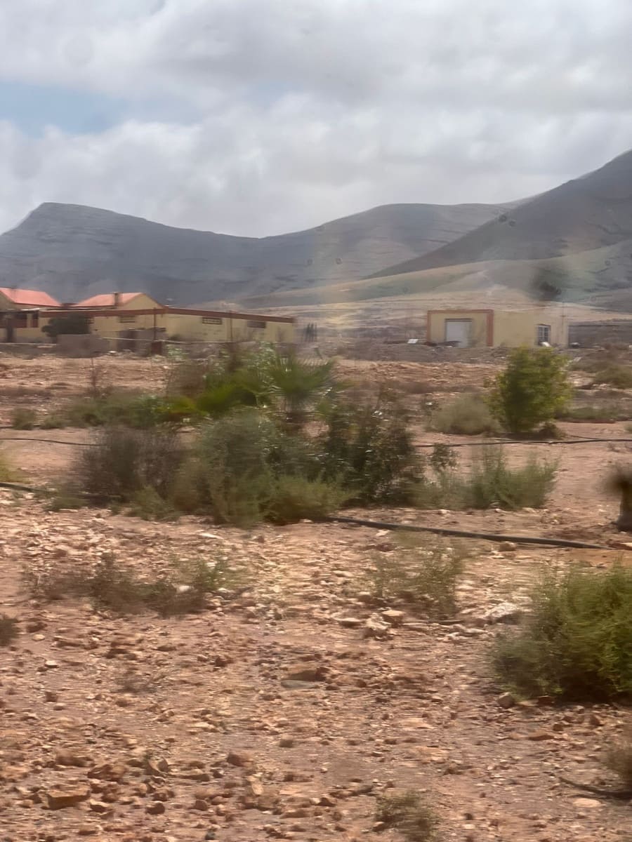 3 slaapkamer Finca/Landhuis te koop in Puerto del Rosario met garage - € 325.000 (Ref: 9042029)