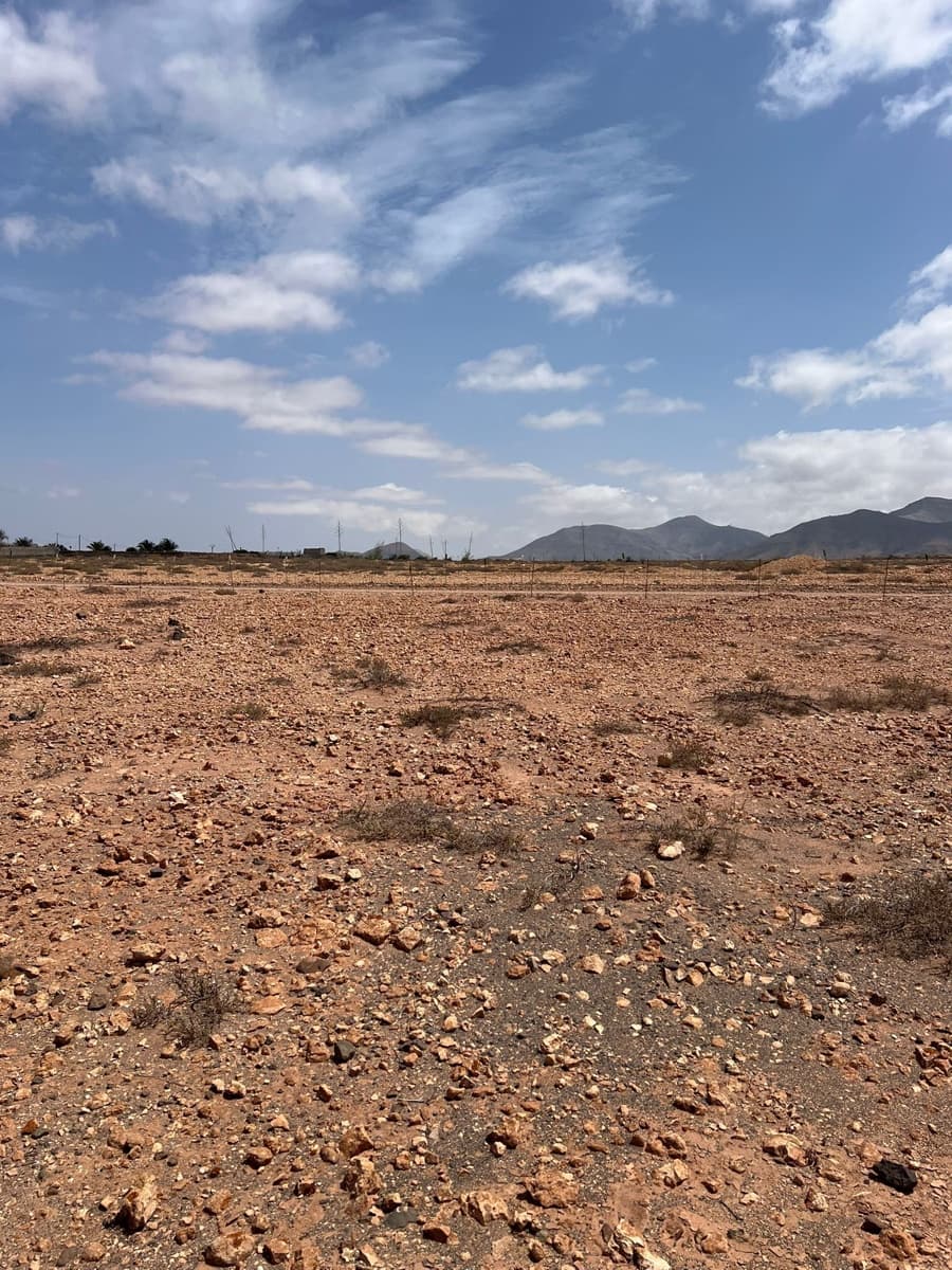 3 slaapkamer Finca/Landhuis te koop in Puerto del Rosario met garage - € 325.000 (Ref: 9042029)