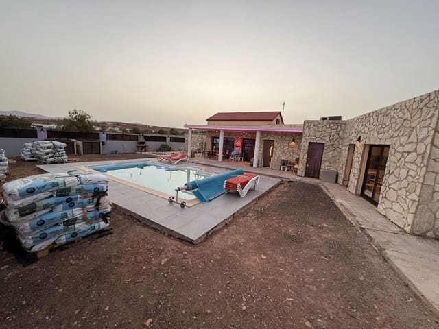 3 soveværelse Villa til salg i Triquivijate, Antigua med swimmingpool - € 499.000 (Ref: 9206294)