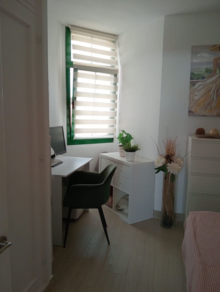 1 bedroom Apartment for sale in Costa de Antigua - € 125,000 (Ref: 9269210)