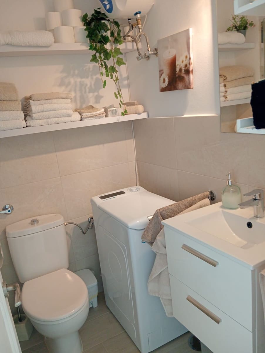 1 bedroom Apartment for sale in Costa de Antigua - € 125,000 (Ref: 9269210)