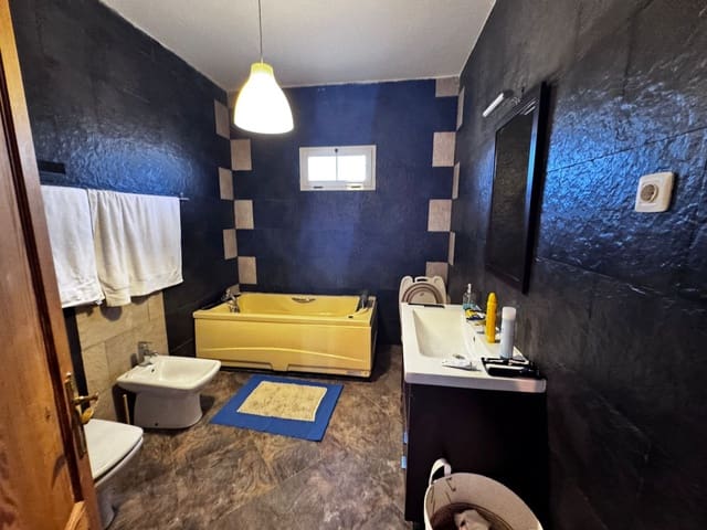 3 bedroom Finca/Country House for sale in Tuineje - € 445,000 (Ref: 9276091)