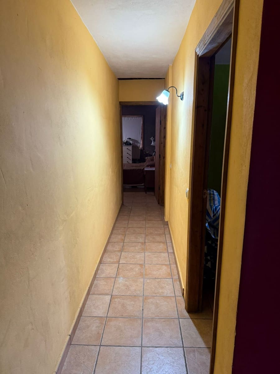 3 soveværelse Byhus til salg i Puerto del Rosario med swimmingpool - € 320.000 (Ref: 9300553)